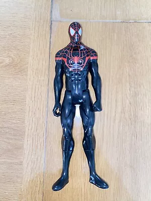 Buy Marvel Ultimate Spider-Man 11  - Black And Red Suit (Hasbro, 2014) • 5£