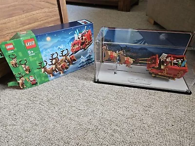 Buy LEGO Seasonal: Santa's Sleigh (40499) With Wicked Brick Display Case  • 99£