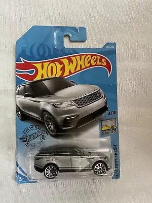 Buy Land Rover Range Rover Velar Silver Long Card Hot Wheels • 8.99£