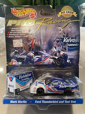 Buy Hot Wheels Pro Racing 1998 Pit Crew #6 Mark Martin 1/64 Thunderbird And Tool Box • 11.54£