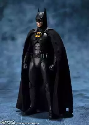 Buy The Flash S.H.Figuarts Action Figure Batman 15 CM • 116.88£