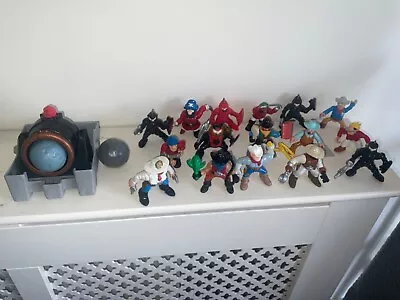 Buy VINTAGE FISHER PRICE CANNON 2 X BALLS & 16 COWBOY KNIGHTS FIGURES 1990's • 29.99£