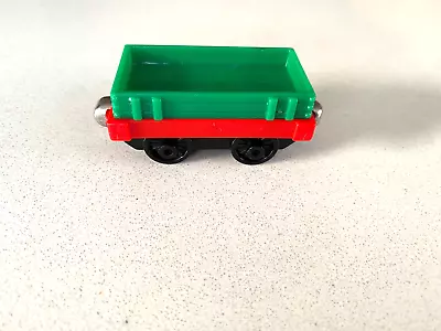 Buy Thomas Low Cargo Truck - Take N Play Diecast - Mattel Thomas & Friends • 2£