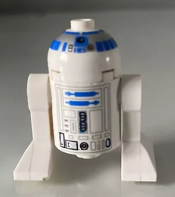 Buy LEGO STAR WARS R2-D2 Minifigure  • 3.99£