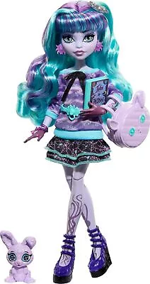 Buy Monster High Merchandising: Mattel - Creepover Doll Twyla • 34.95£