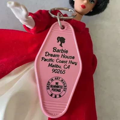 Buy Barbie - Dream House - Malibu - USA Hotel Style Keyring • 9.90£