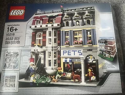 Buy LEGO Creator Expert Modular Buildings Pet Shop 10218 Missing Bicycle • 130£