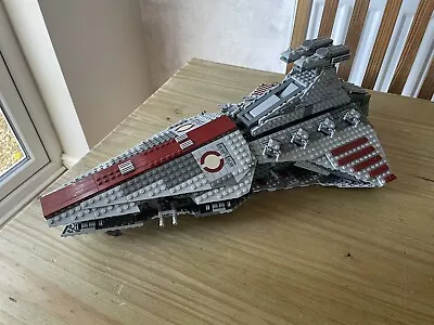 Buy LEGO Star Wars: Venator-Class Republic Attack Cruiser (8039) 99.9% Complete • 130£