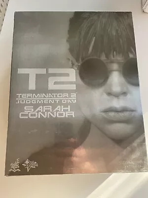 Buy Hot Toys Sarah Connor Terminator • 395.39£