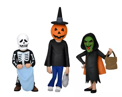 Buy Halloween 3  Toony Terrors Trick Or Treaters 6 Inch Figure 3-pack (myers) • 51.99£