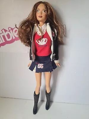 Buy Barbie Mattel London London United Colors Of Benetton Fashion Fever J2252 2005 • 101.35£