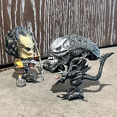 Buy Hot Toys - AVPR Requiem: ALIEN + WOLF PREDATOR (2 Pc) Mini CosBaby Figure AVP Vs • 64.95£