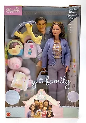 Buy 2003 Barbie Happy Family Grandma & Cuddly Chair Set / Grandma / Mattel B7690, NrfB • 168.83£