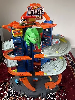 Buy Hot Wheels City Ultimate Garage • 50£