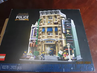 Buy LEGO Creator Expert: Police Station (10278) • 123.11£