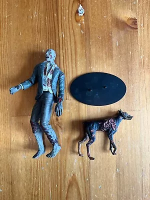 Buy NECA Resident Evil Zombie • 50£