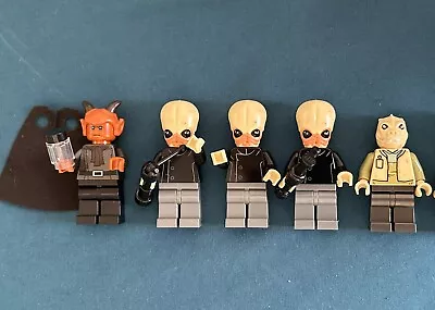 Buy Lego Star Wars 75290 Cantina Minifigure Bundle  • 53£