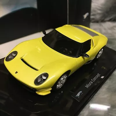 Buy Hot Wheels Elite 1:43 - Lamborghini Miura Concept - Yellow Pearl - P4882 • 35£