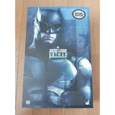 Buy Hot Toys Justice League Batman (Tactical Batsuit) • 571£