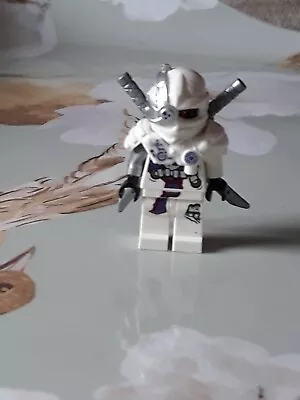 Buy Lego Ninjago White/sentry Nindroid 5004938 - TOYS R US EXCLUSIVE  • 60£