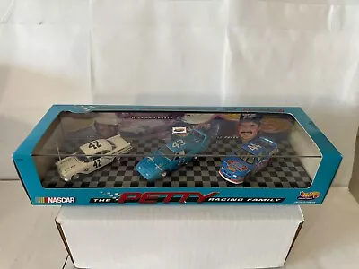 Buy Hot Wheels Nascar The Petty Racing Family Limited Edition 3 Car Set C2 • 29.22£