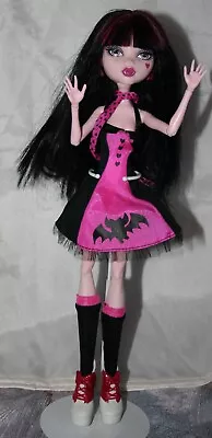 Buy 2013 MH Monster High Cafe Die-ner Draculaura • 29.51£