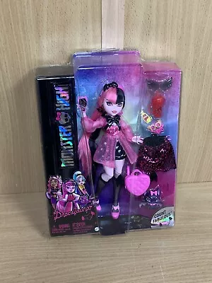 Buy Monster High Draculaura Doll With Pet And Accessories - Mattel • 18£