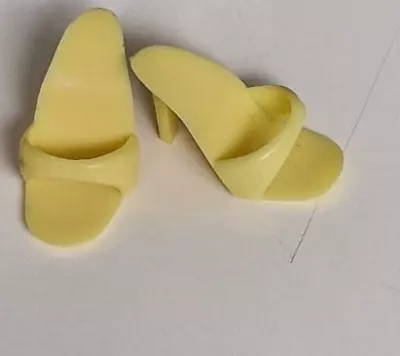 Buy Barbie Shoes Hong Kong Open Toes Yellow (2) • 5.06£