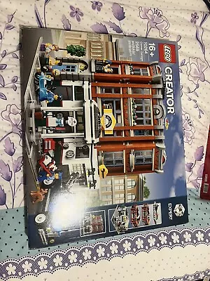 Buy LEGO Creator Expert: Corner Garage (10264) • 120£