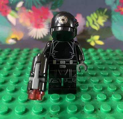 Buy Lego Star Wars Death Star Gunner Mini Figure • 3.99£