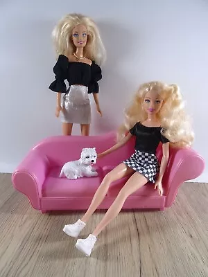 Buy 2 Barbie Dolls Headmark 1998/2005 + Couch + Westhighland Terrier (14995) • 19.21£