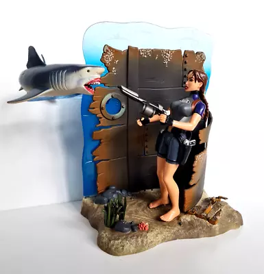 Buy NECA Playmates Figure Diorama TOMB RAIDER Lara Croft Ocean Diver Lara + Shark RARE • 80.92£