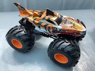 Buy Hot Wheels Monster Truck Tiger Shark  1:24 • 12.99£