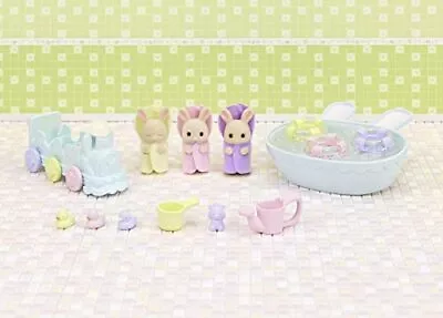 Buy SYLVANIAN FAMILIES - Tripleted Rabbit Cream And Bath Accessories - 5707 -... • 33.63£
