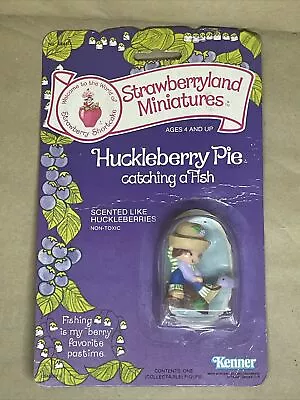 Buy 1982 Huckleberry Pie Catching A Fish Strawberryland Miniatures Kenner. Sealed • 29.99£