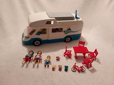 Buy PLAYMOBIL Family Campervan**70088**Figures And Accessories** • 28£