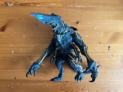 Buy NECA Pacific Rim Knifehead - Battle Damage • 50£