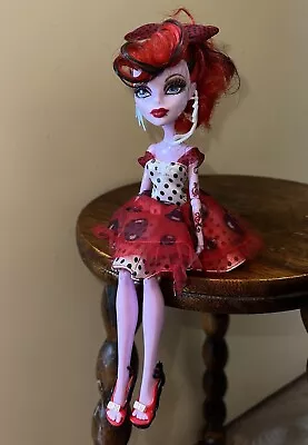 Buy Monster High - Showbiz Doll: 2011 Operetta • 30.35£