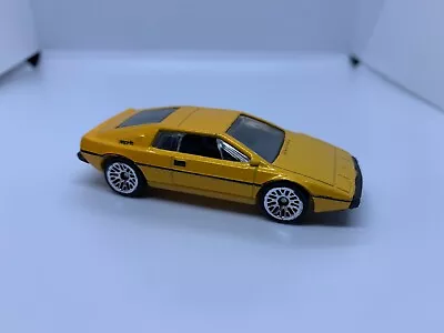 Buy Hot Wheels - Lotus Esprit S1 Yellow - Diecast Collectible - 1:64 Scale - USED • 3£