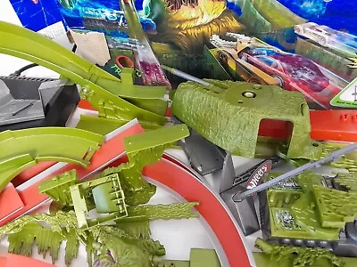 Buy Hot Wheels Acceleracers Swamp Beast Set • 45£