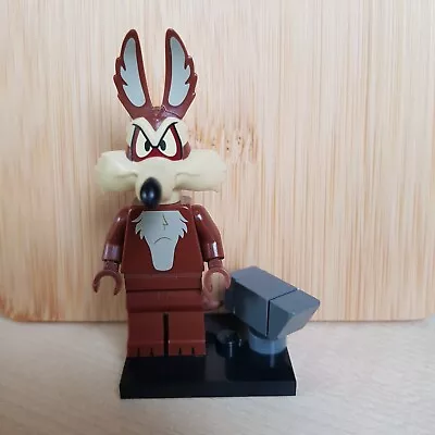 Buy LEGO Looney Tunes CMF Wile E. Coyote Minifigure 2021 Collt-3 • 7.95£