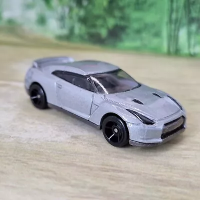 Buy Hot Wheels '09 Nissan Skyline GT-R Diecast Model 1/64 (46) Excellent Condition • 6.90£