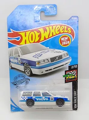 Buy 6082 Hot Wheels Cards Us / Race Day 2020 / 57/250 Volvo 850 Summer • 4.04£