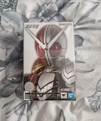 Buy S.H.Figuarts Kamen Rider - Fuuto Tantei Vol. 2 - Heat Metal • 110£