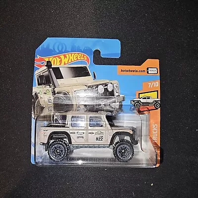 Buy '15 Land Rover Defender Double Cab Hot Wheels | HW Hot Trucks 7/10 | #31/365 • 8£