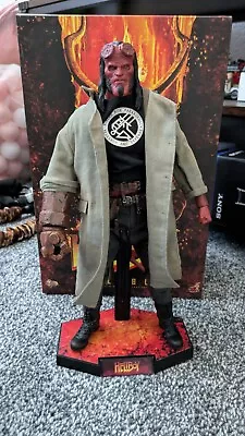 Buy Hot Toys Hellboy MMS 527  1/6th Collectable Action Figure! • 180£