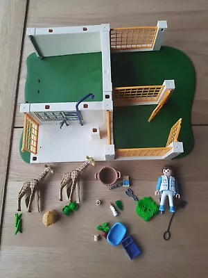 Buy Playmobil Set 4009 Zoo Superset Animal Care Station • 8£