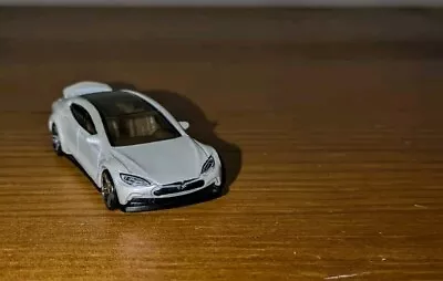 Buy 2014 White Tesla Model S Hotwheels Car Loose  • 4.99£