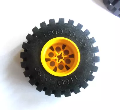 Buy LEGO TECHNIC 20 X 30 YELLOW WHEEL With BLACK TYRE 4266 4267 4266c02 • 3.40£