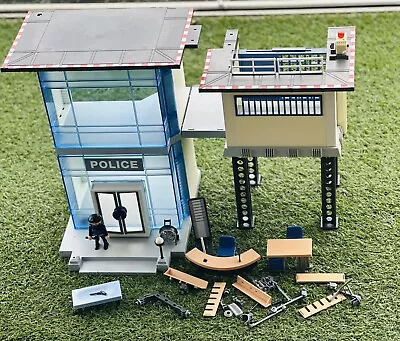 Buy Playmobil 5182 Police Station Alarm & Accessories. Some Signs Of Aging Bundle 2 • 17.99£